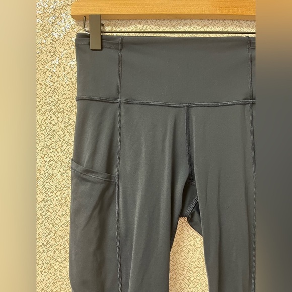 Lululemon Fast and Free Crop II 19" *Non-Reflective
True Navy | size 4 - Picture 4 of 12